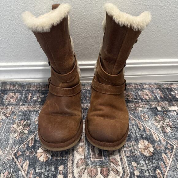 Ugg Women's Brown Suede Becket Mid Calf Pull On Winter Shearling Buckle Boots 6 - Picture 2 of 7